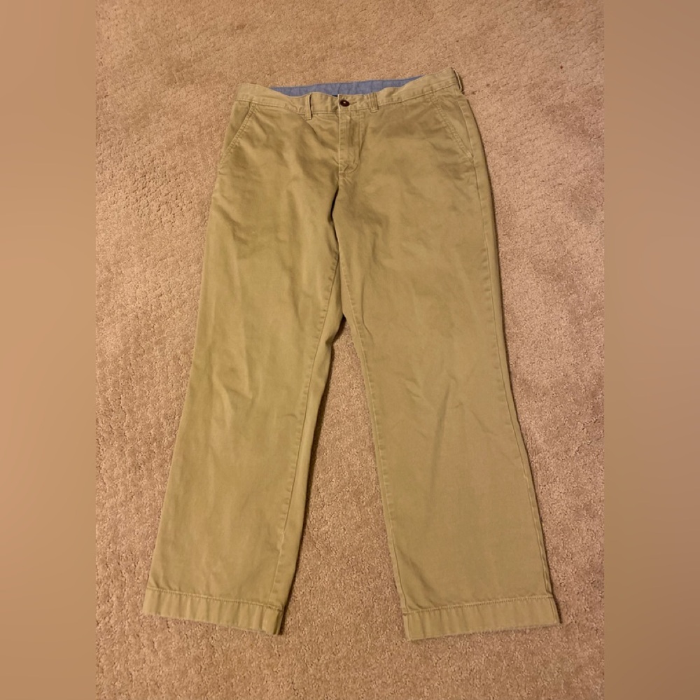 L.L. Bean - Mens (standard fit) khaki straight leg pants, Size: 35/29